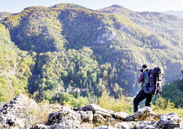 Бисери ризнице ваљевске пустиње (ФОТО)